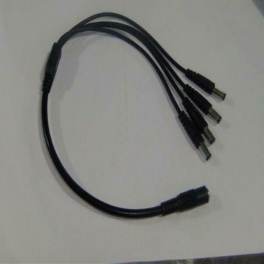 DIVISOR DE ENERGIA SAXXON / TIPO PULPO/ 4 CONECTORES MACHO/ 2.1MM/ 1 CONECTOR HEMBRA AC-7749 - DAHUA