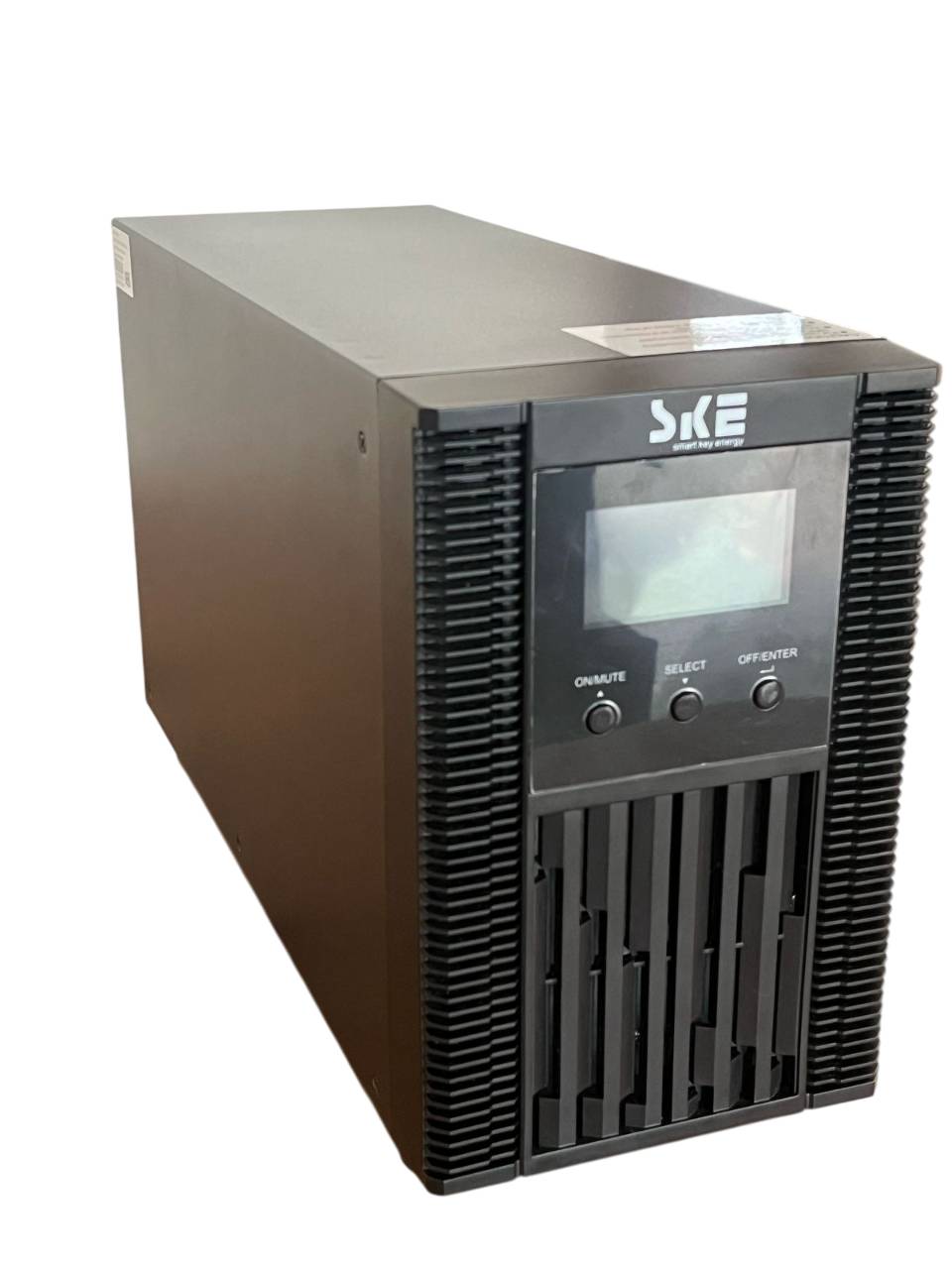 UPS Online SKE Energy (UH11-2 LS) 2,000va/1,800w, Monofásico, Doble Conversión, Color Negro, Voltaje de Entrada y Salida 120V NBKSKE150